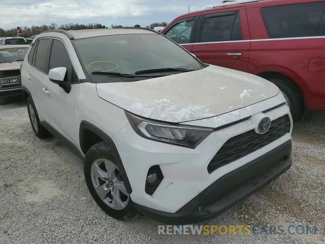 1 Photograph of a damaged car 2T3W1RFV6MW144961 TOYOTA RAV4 2021