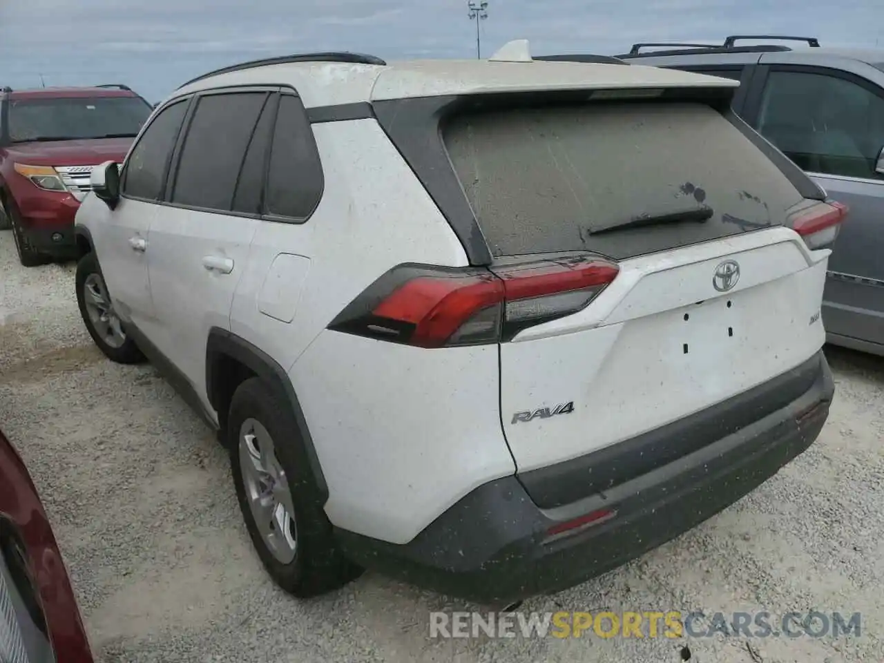 3 Photograph of a damaged car 2T3W1RFV6MW144961 TOYOTA RAV4 2021