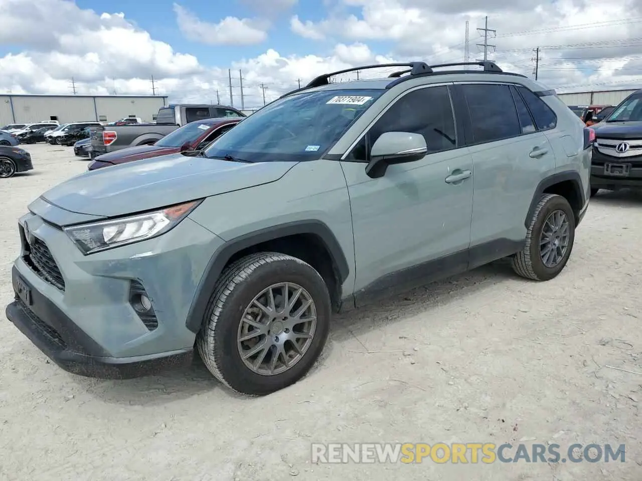 1 Photograph of a damaged car 2T3W1RFV6MW160724 TOYOTA RAV4 2021