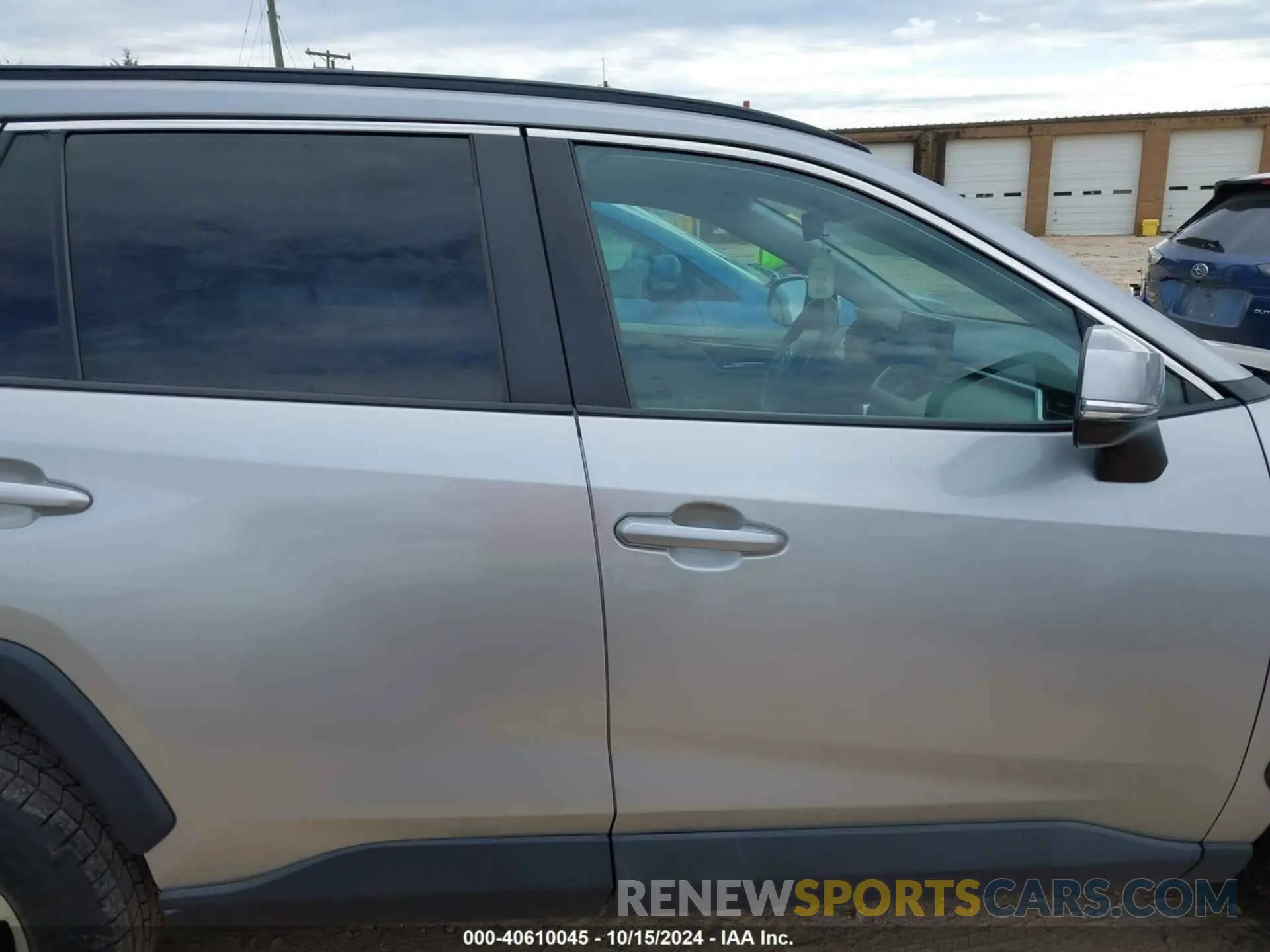 12 Photograph of a damaged car 2T3W1RFV6MW162280 TOYOTA RAV4 2021