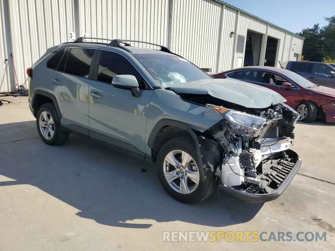 4 Photograph of a damaged car 2T3W1RFV6MW163168 TOYOTA RAV4 2021