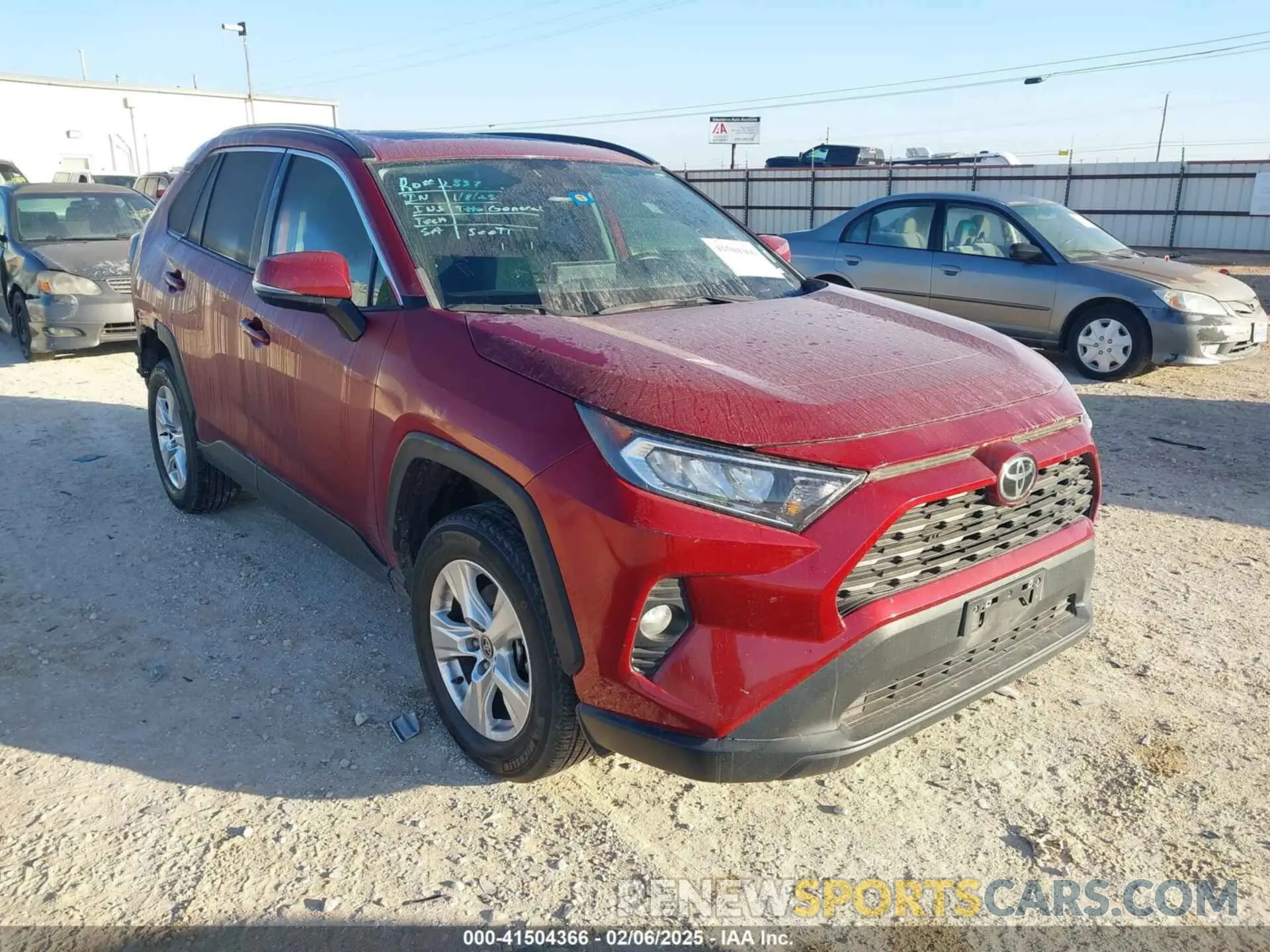 1 Photograph of a damaged car 2T3W1RFV6MW171285 TOYOTA RAV4 2021
