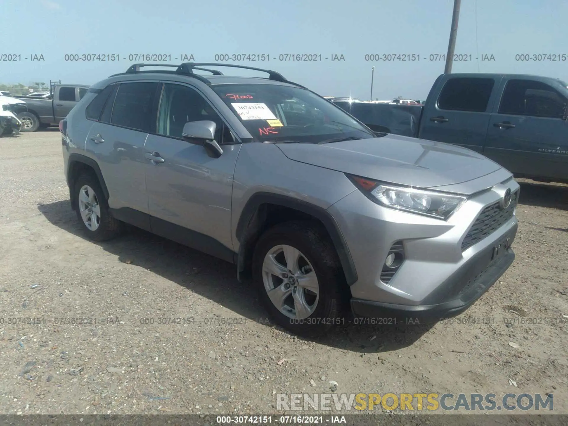 1 Photograph of a damaged car 2T3W1RFV7MC088997 TOYOTA RAV4 2021