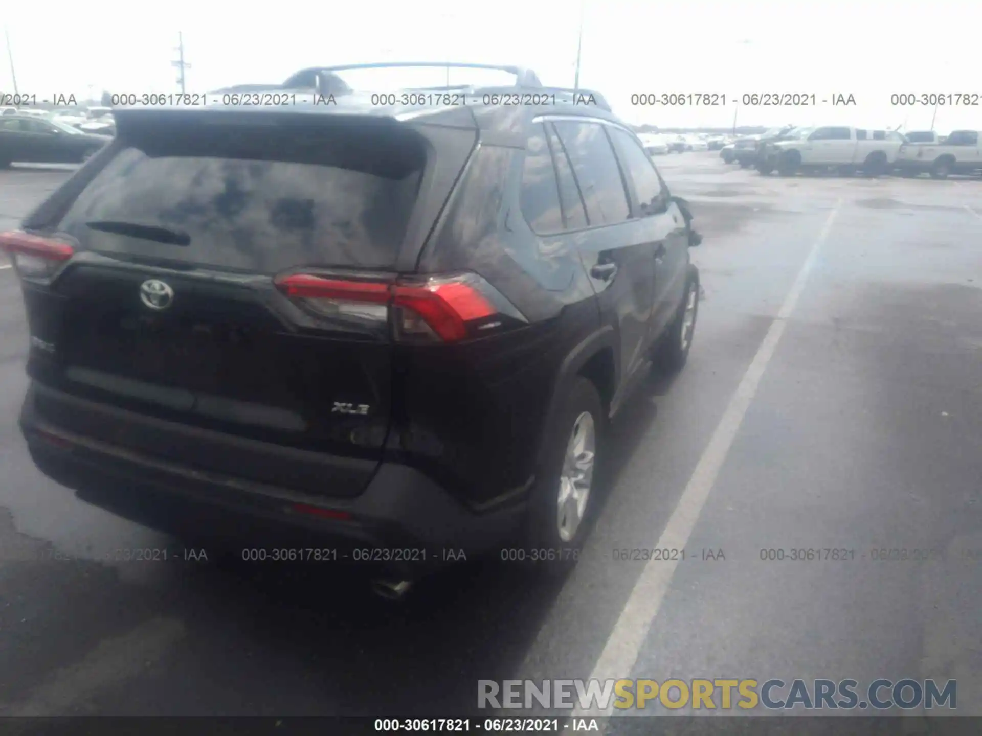 4 Photograph of a damaged car 2T3W1RFV7MC093794 TOYOTA RAV4 2021