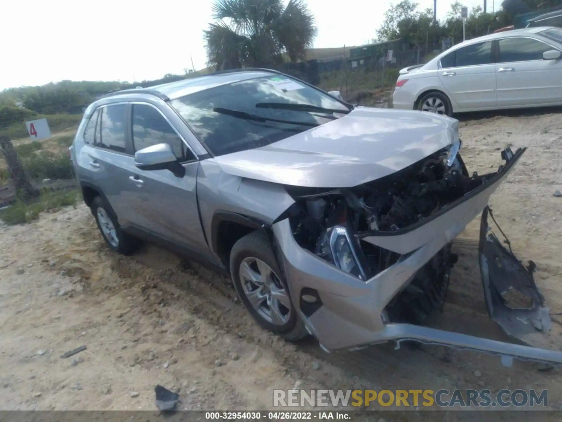 1 Photograph of a damaged car 2T3W1RFV7MC113171 TOYOTA RAV4 2021