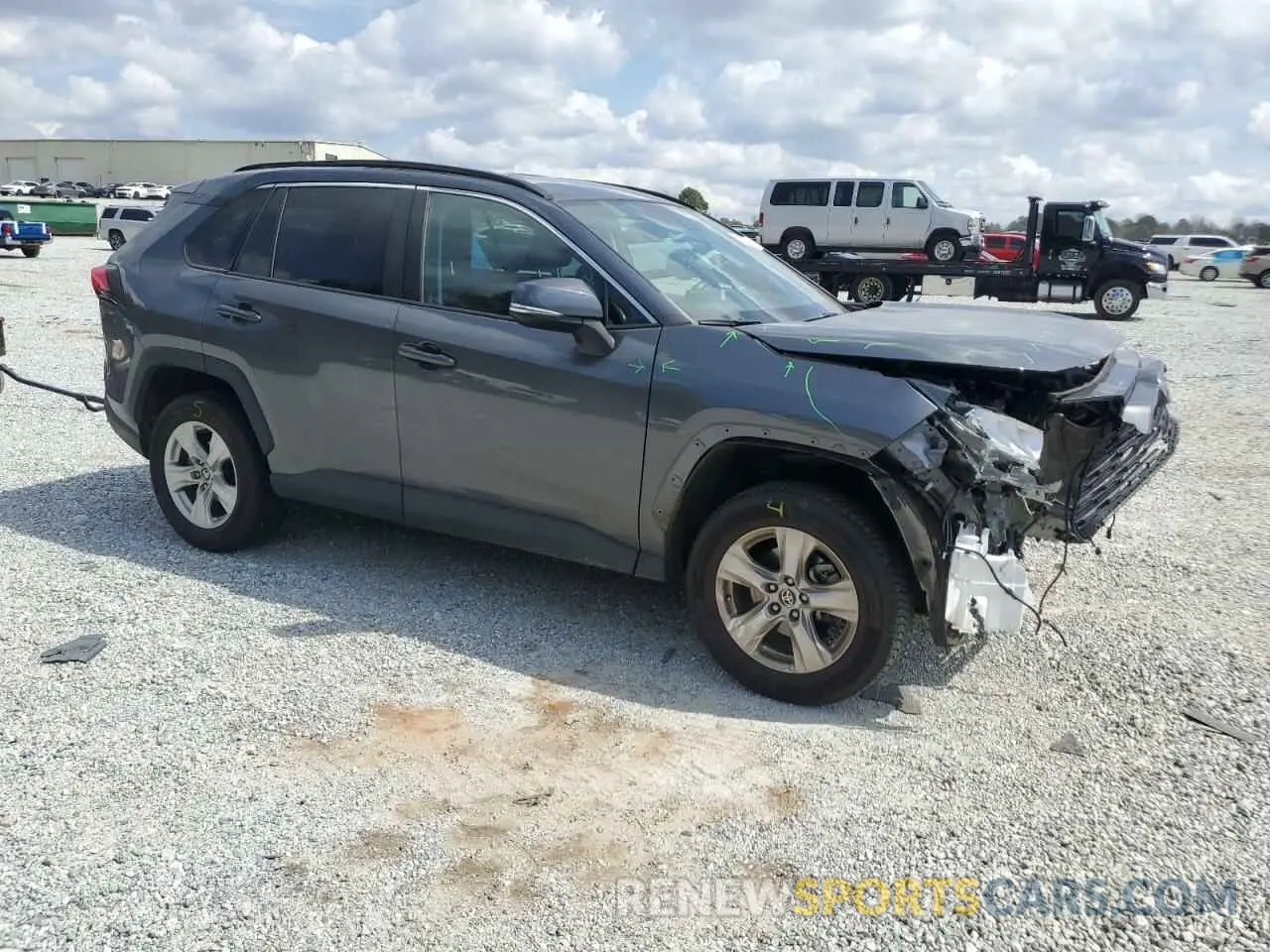 4 Photograph of a damaged car 2T3W1RFV7MC129774 TOYOTA RAV4 2021