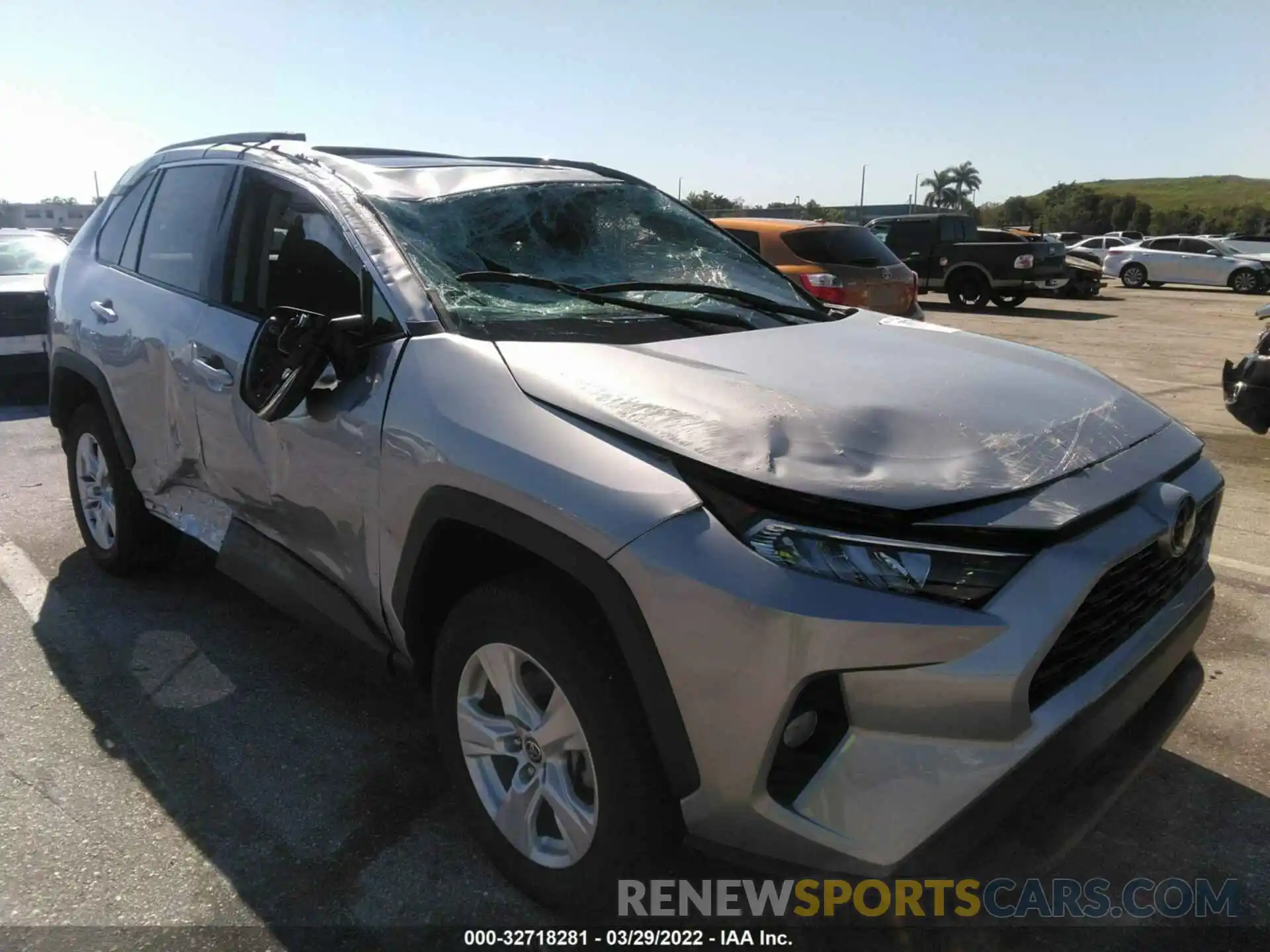 1 Photograph of a damaged car 2T3W1RFV7MC133839 TOYOTA RAV4 2021