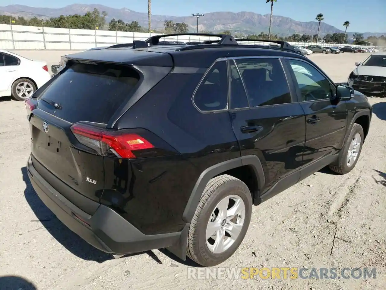 4 Photograph of a damaged car 2T3W1RFV7MC148521 TOYOTA RAV4 2021