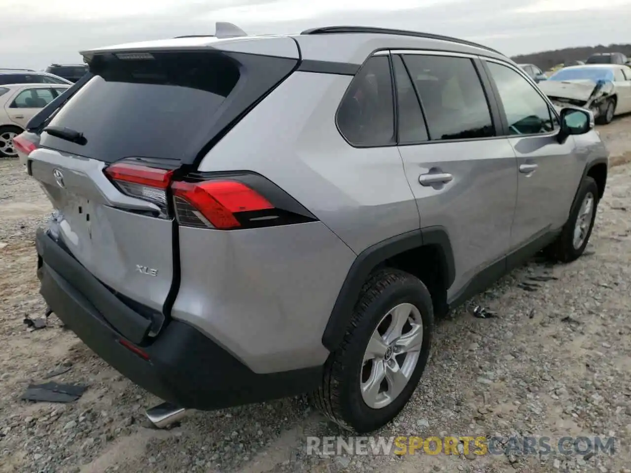 4 Photograph of a damaged car 2T3W1RFV7MC162712 TOYOTA RAV4 2021