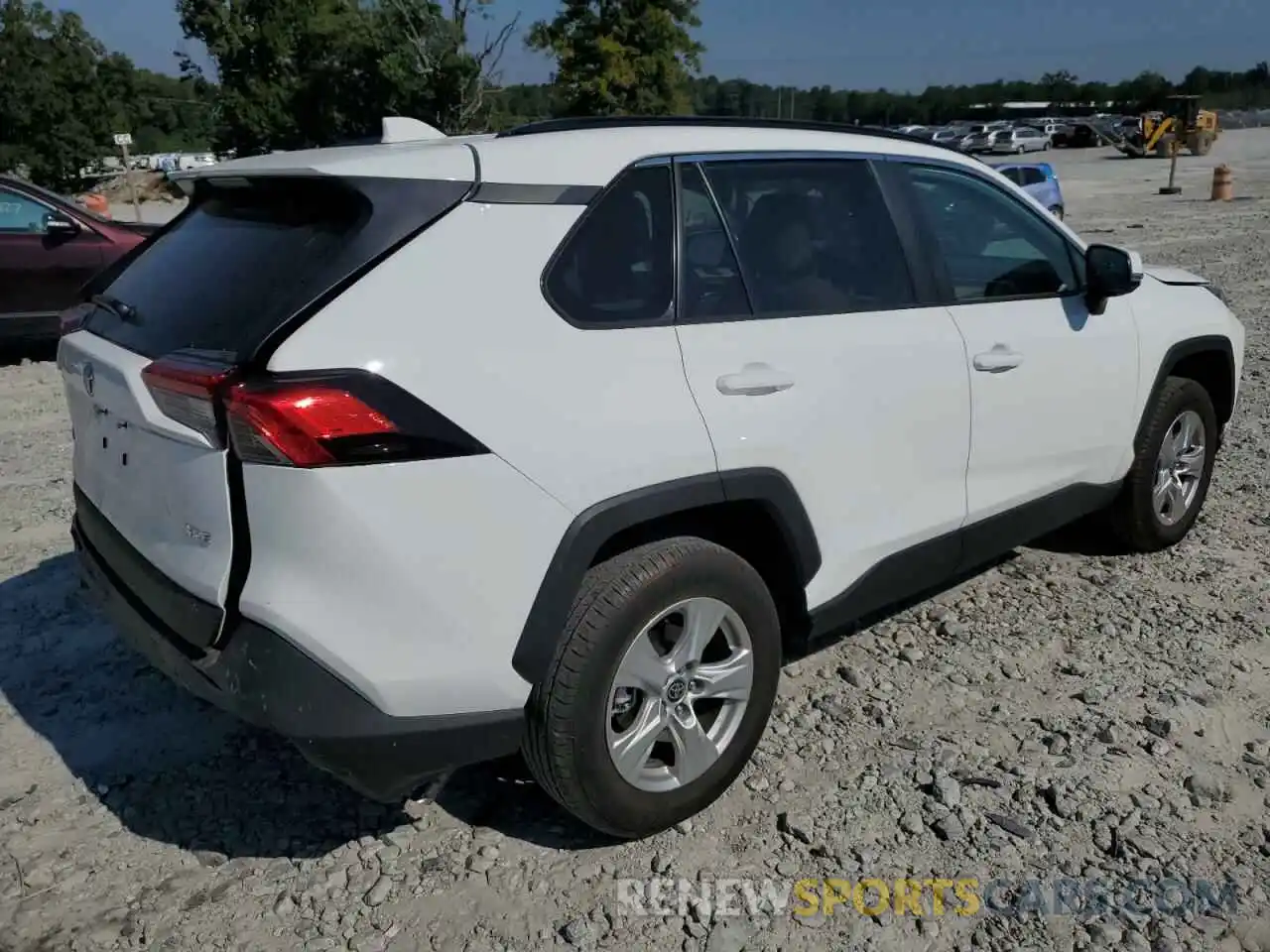 4 Photograph of a damaged car 2T3W1RFV7MC167831 TOYOTA RAV4 2021