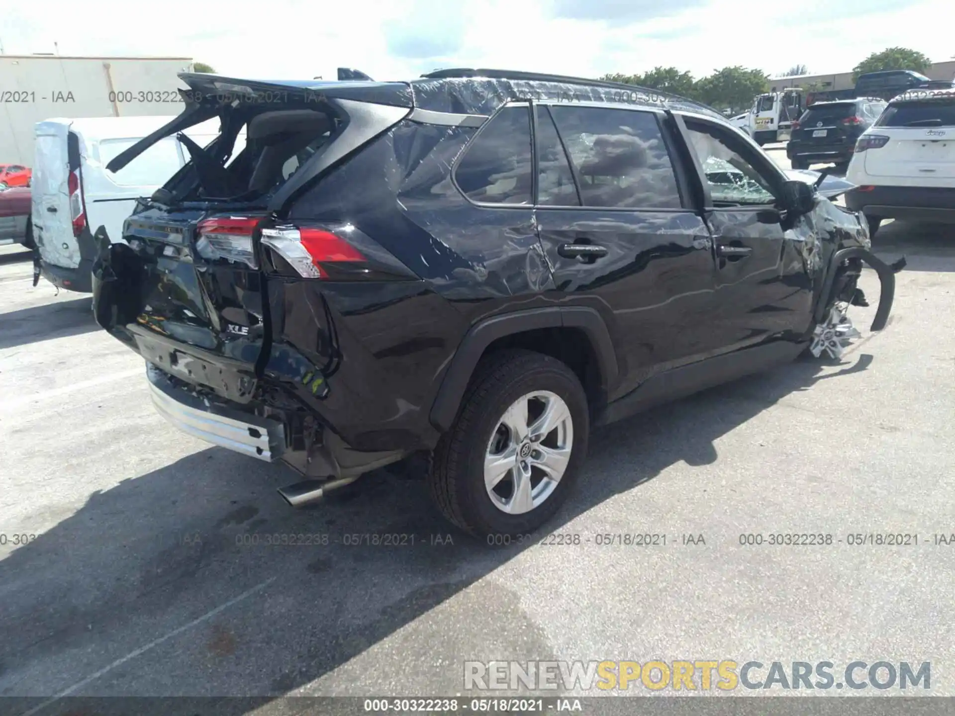 4 Photograph of a damaged car 2T3W1RFV7MW111791 TOYOTA RAV4 2021