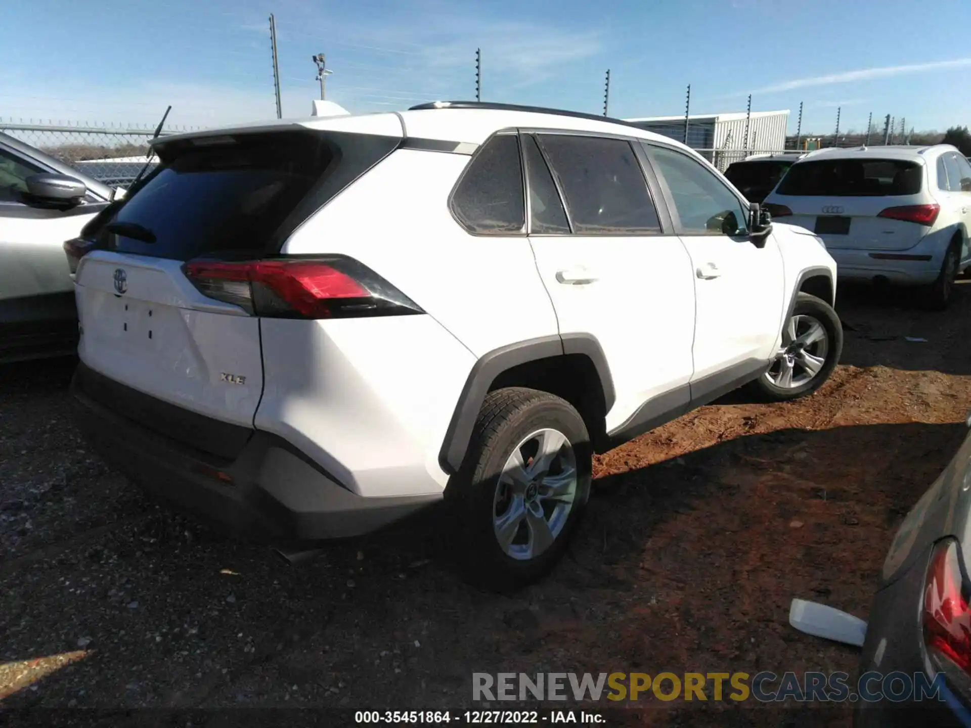 4 Photograph of a damaged car 2T3W1RFV7MW112522 TOYOTA RAV4 2021