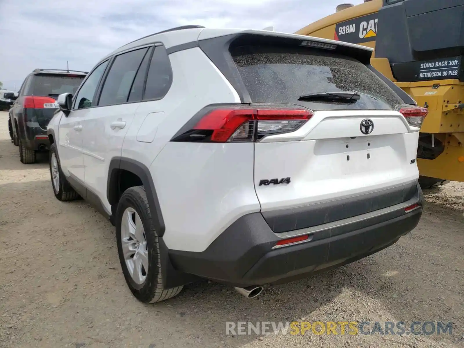 3 Photograph of a damaged car 2T3W1RFV7MW112570 TOYOTA RAV4 2021