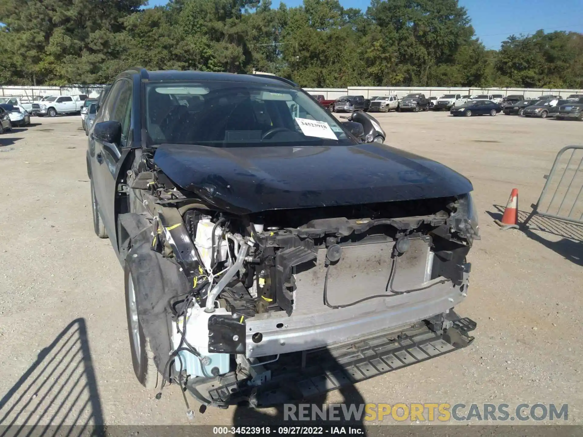 6 Photograph of a damaged car 2T3W1RFV7MW113587 TOYOTA RAV4 2021