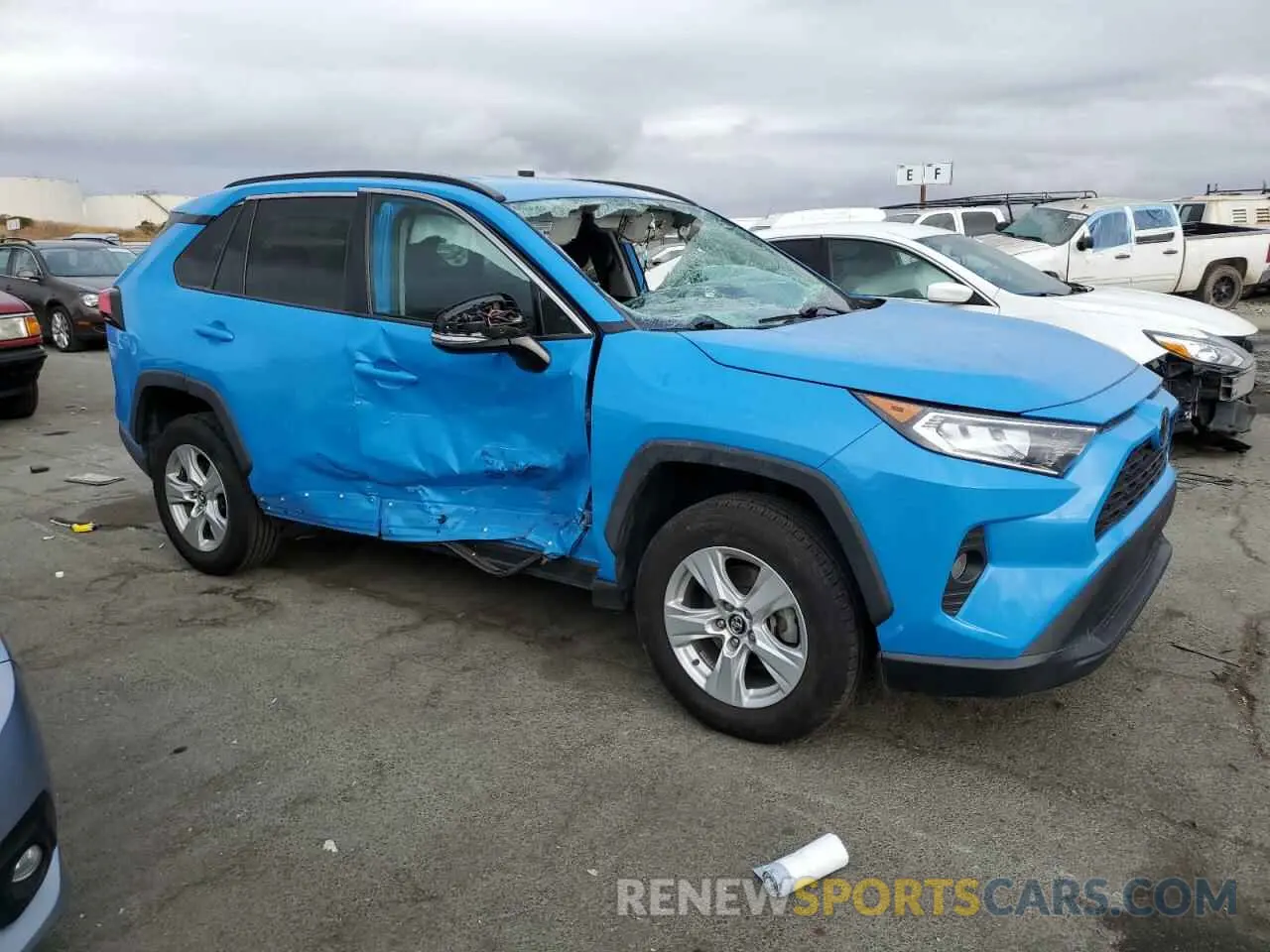 4 Photograph of a damaged car 2T3W1RFV7MW117655 TOYOTA RAV4 2021