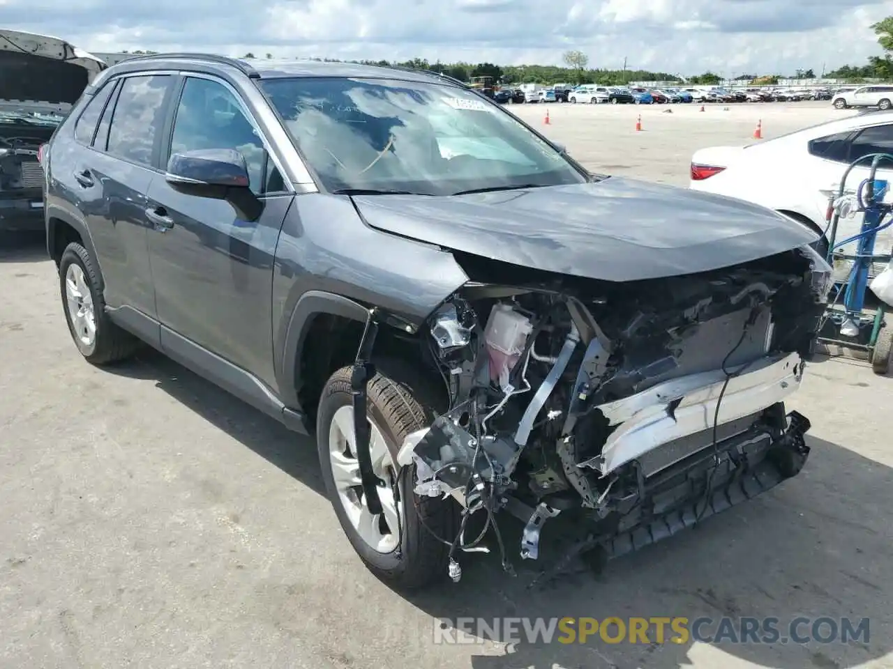 1 Photograph of a damaged car 2T3W1RFV7MW117879 TOYOTA RAV4 2021