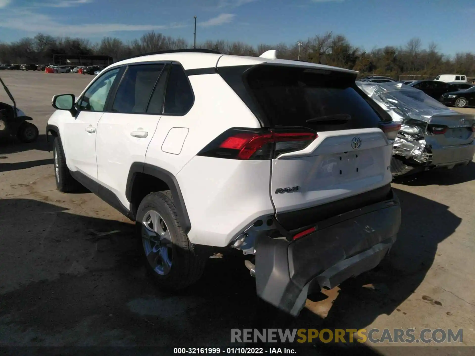 3 Photograph of a damaged car 2T3W1RFV7MW118756 TOYOTA RAV4 2021