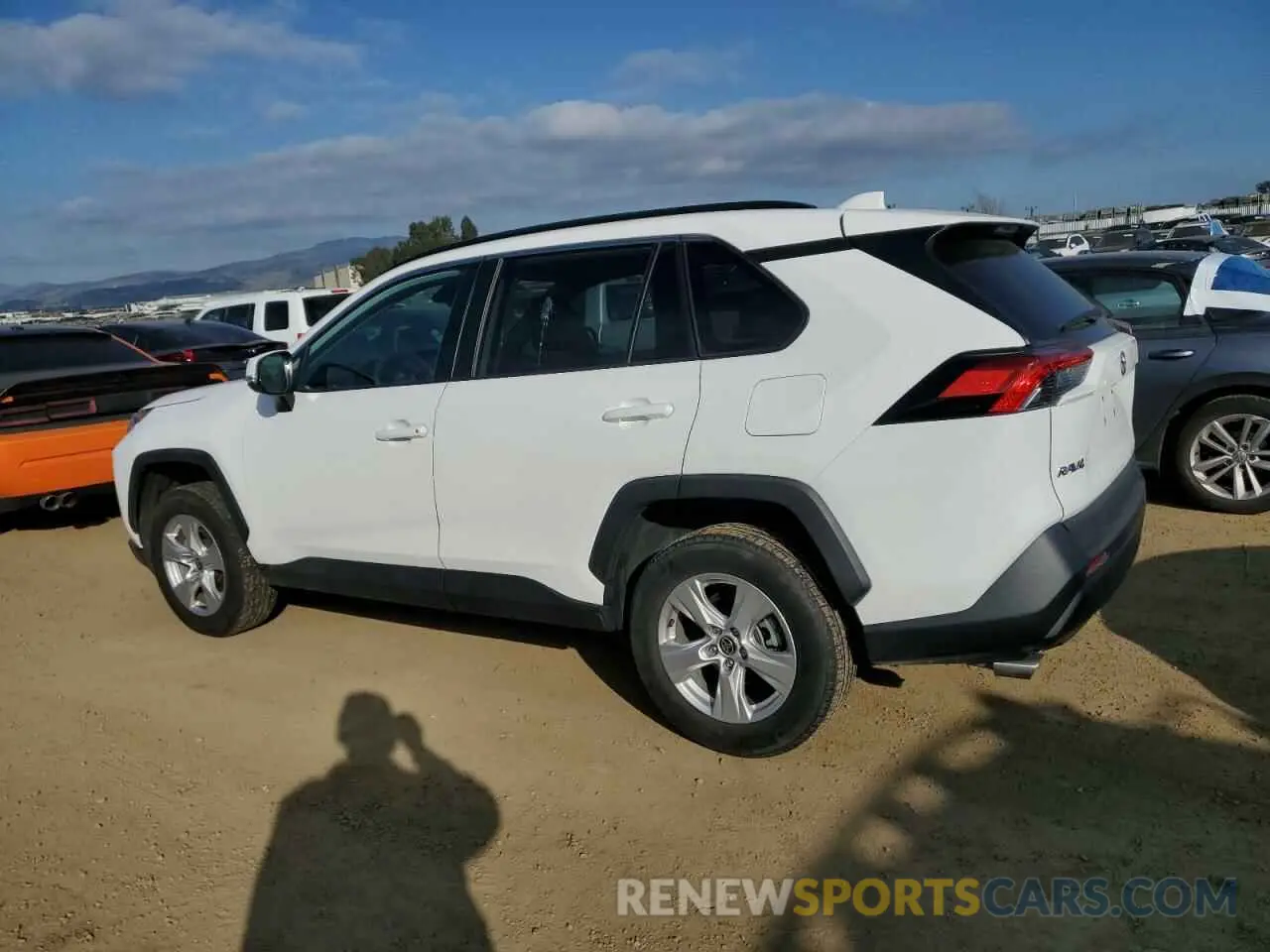2 Photograph of a damaged car 2T3W1RFV7MW127683 TOYOTA RAV4 2021
