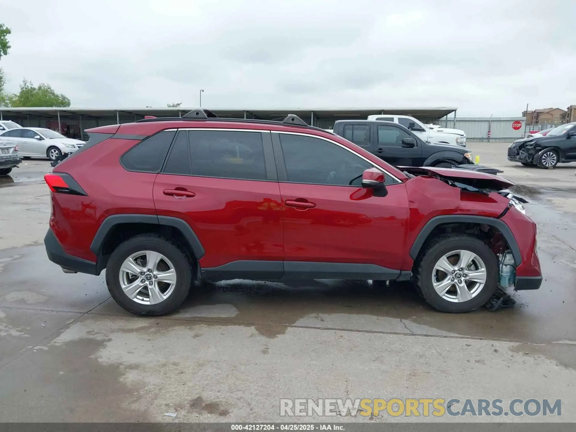 12 Photograph of a damaged car 2T3W1RFV7MW136254 TOYOTA RAV4 2021
