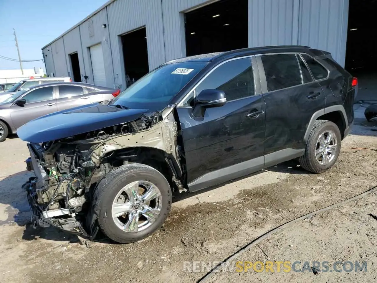 1 Photograph of a damaged car 2T3W1RFV7MW137677 TOYOTA RAV4 2021