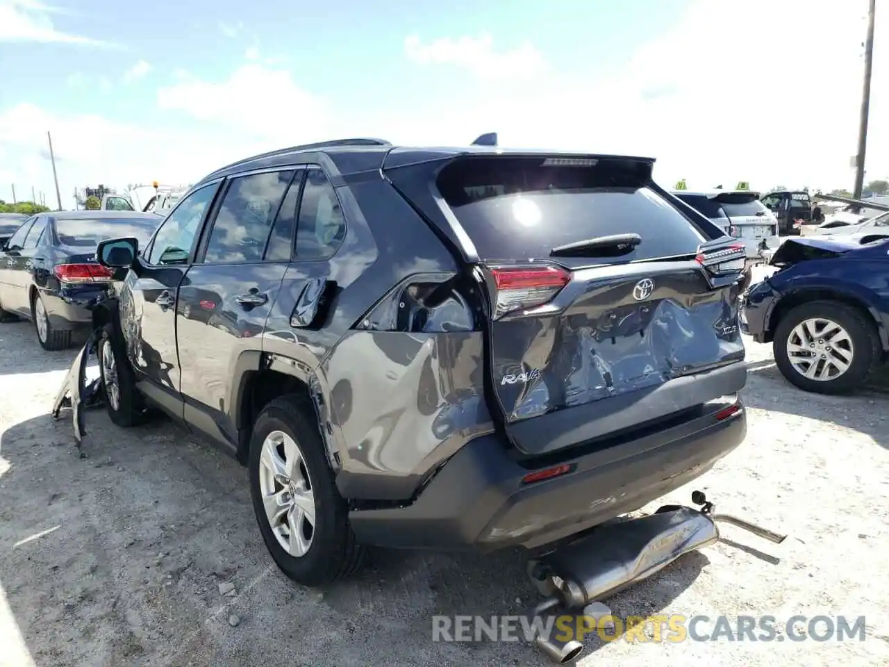 3 Photograph of a damaged car 2T3W1RFV7MW148971 TOYOTA RAV4 2021