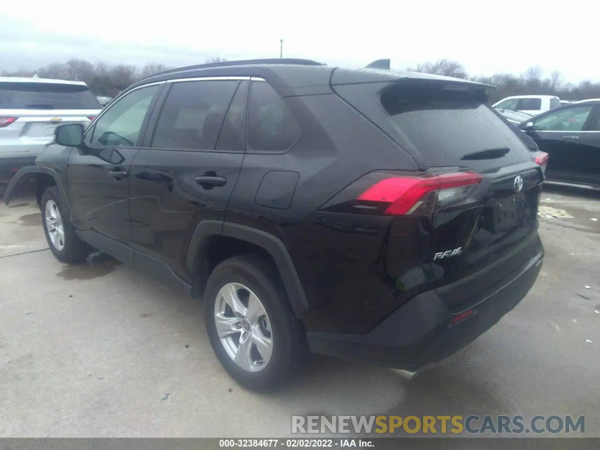 3 Photograph of a damaged car 2T3W1RFV7MW150817 TOYOTA RAV4 2021