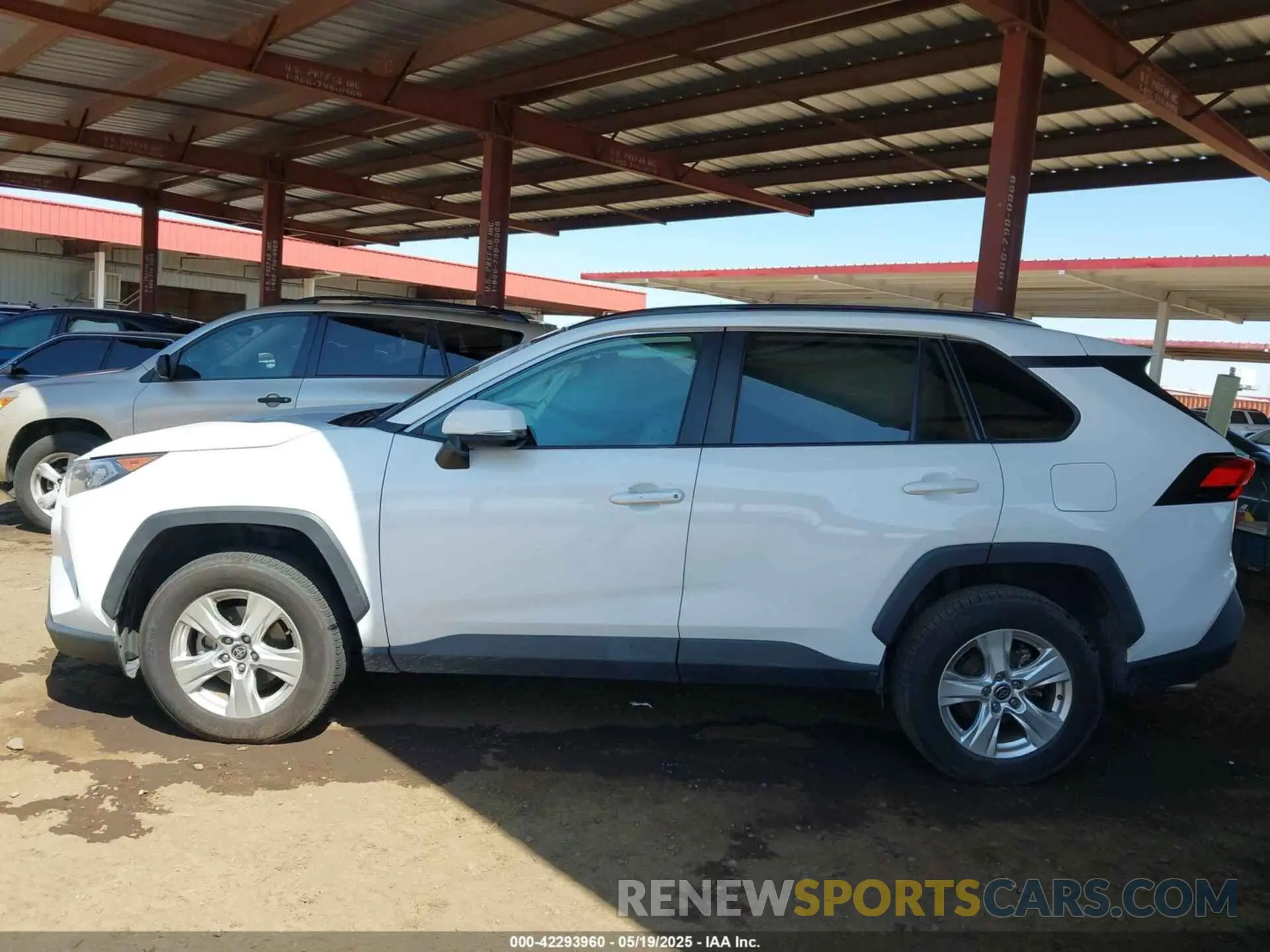 14 Photograph of a damaged car 2T3W1RFV7MW158786 TOYOTA RAV4 2021