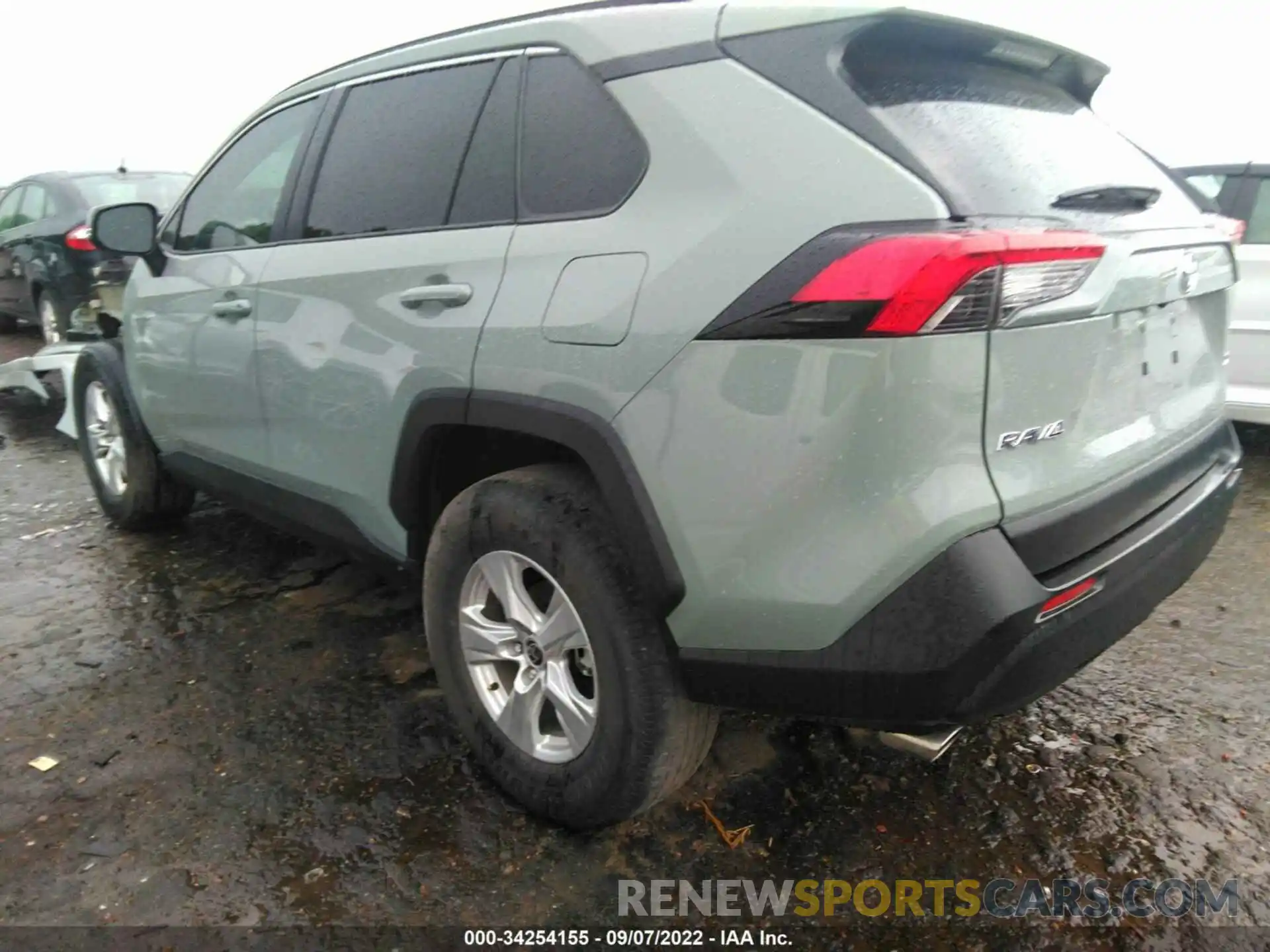 3 Photograph of a damaged car 2T3W1RFV7MW182389 TOYOTA RAV4 2021