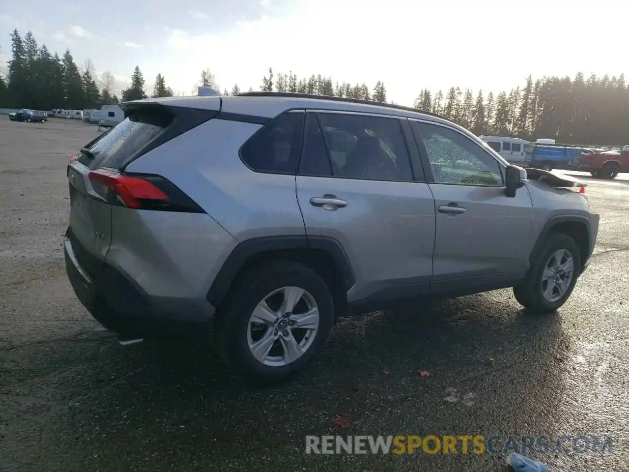 3 Photograph of a damaged car 2T3W1RFV8MC107699 TOYOTA RAV4 2021