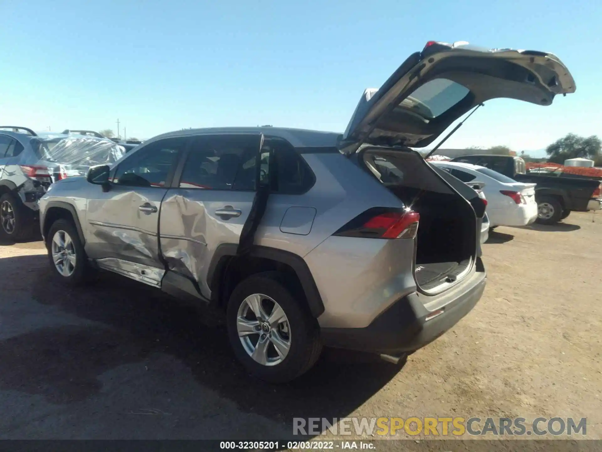 3 Photograph of a damaged car 2T3W1RFV8MC108822 TOYOTA RAV4 2021