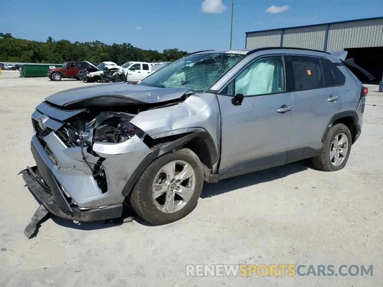 1 Photograph of a damaged car 2T3W1RFV8MC113227 TOYOTA RAV4 2021