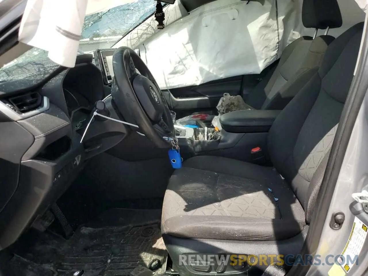 7 Photograph of a damaged car 2T3W1RFV8MC113227 TOYOTA RAV4 2021