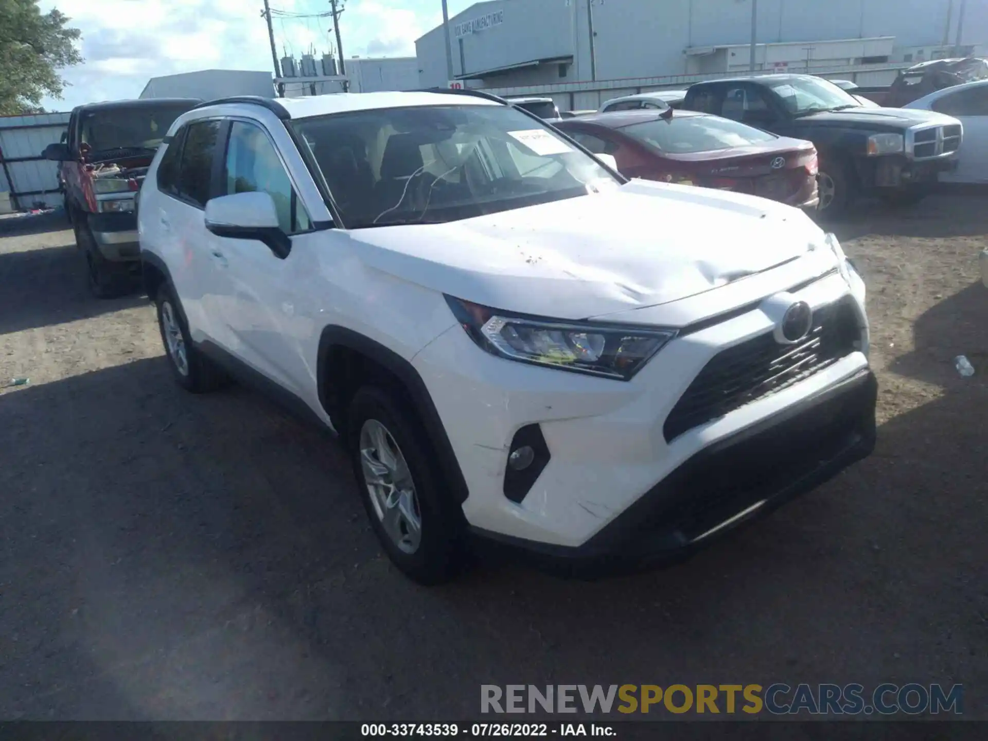 1 Photograph of a damaged car 2T3W1RFV8MC116421 TOYOTA RAV4 2021