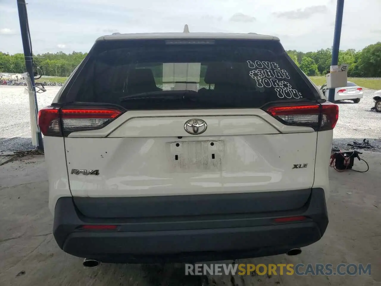 6 Photograph of a damaged car 2T3W1RFV8MC123319 TOYOTA RAV4 2021