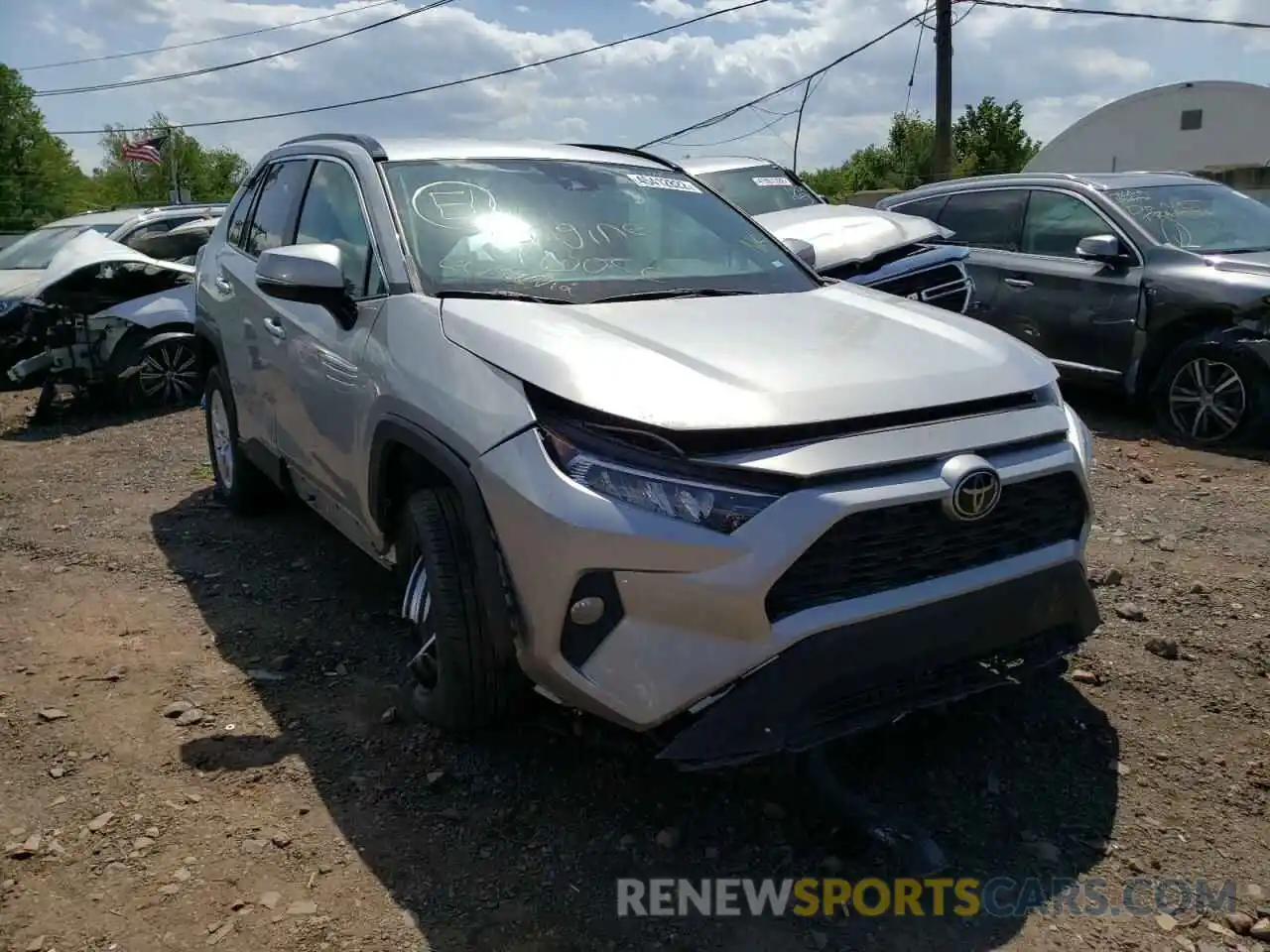 1 Photograph of a damaged car 2T3W1RFV8MC124695 TOYOTA RAV4 2021