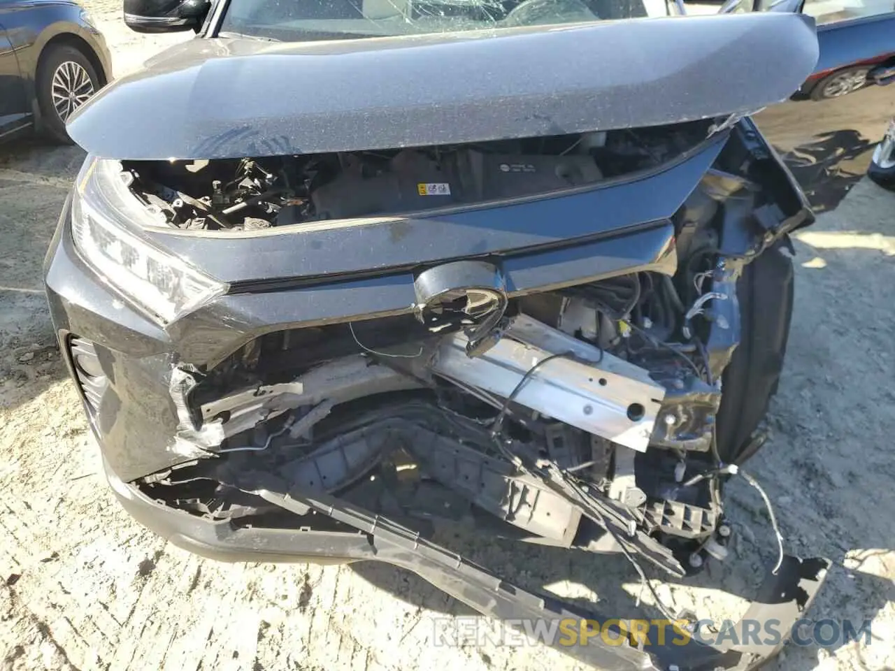 14 Photograph of a damaged car 2T3W1RFV8MC132618 TOYOTA RAV4 2021