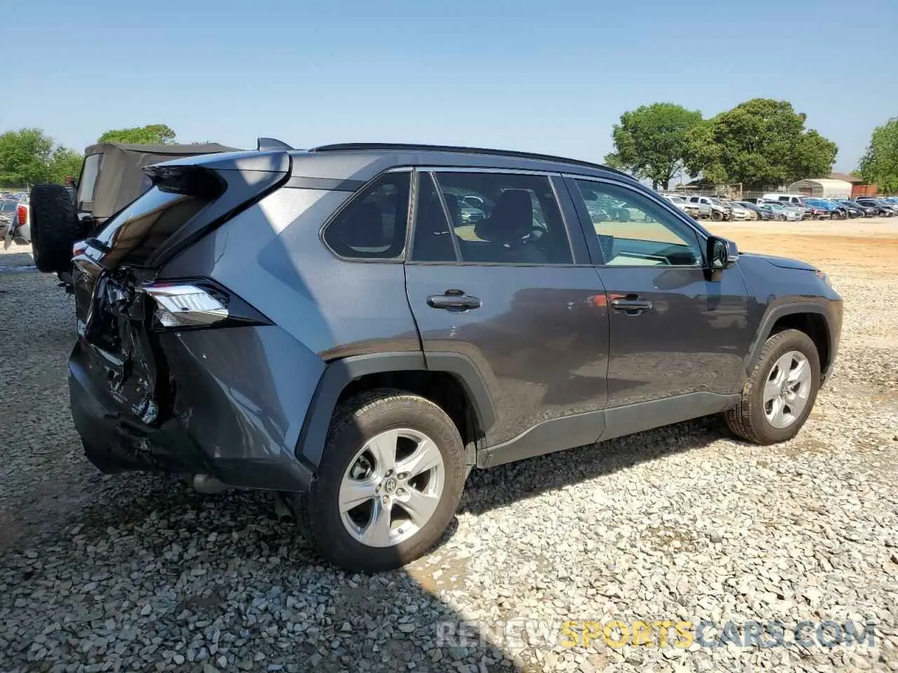 3 Photograph of a damaged car 2T3W1RFV8MC138032 TOYOTA RAV4 2021