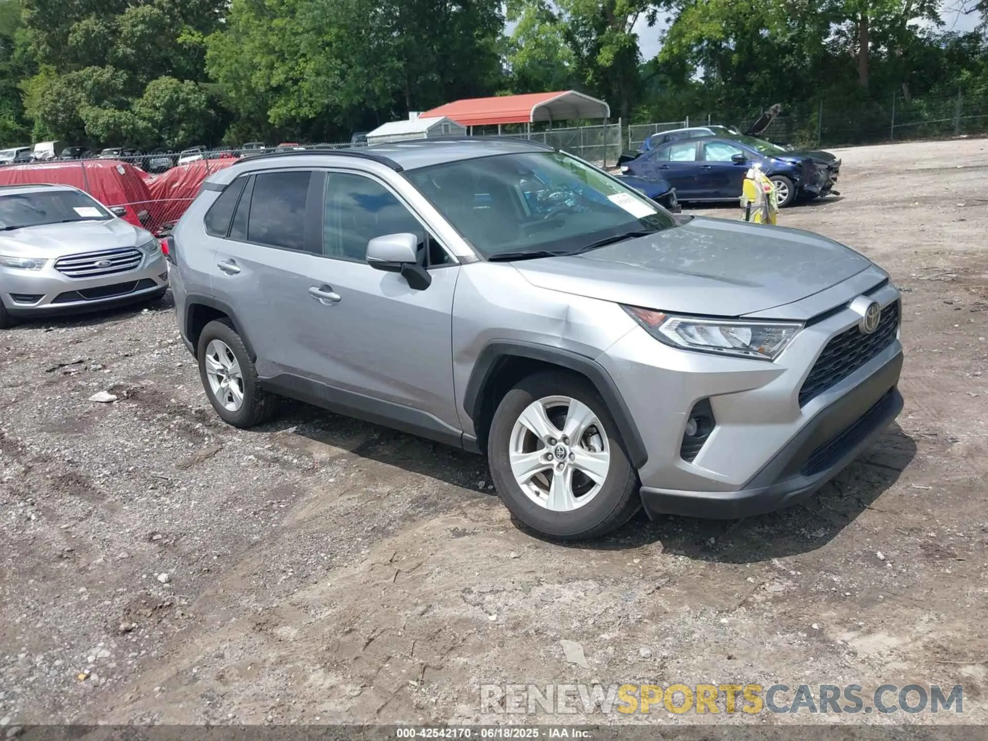 1 Photograph of a damaged car 2T3W1RFV8MC139665 TOYOTA RAV4 2021