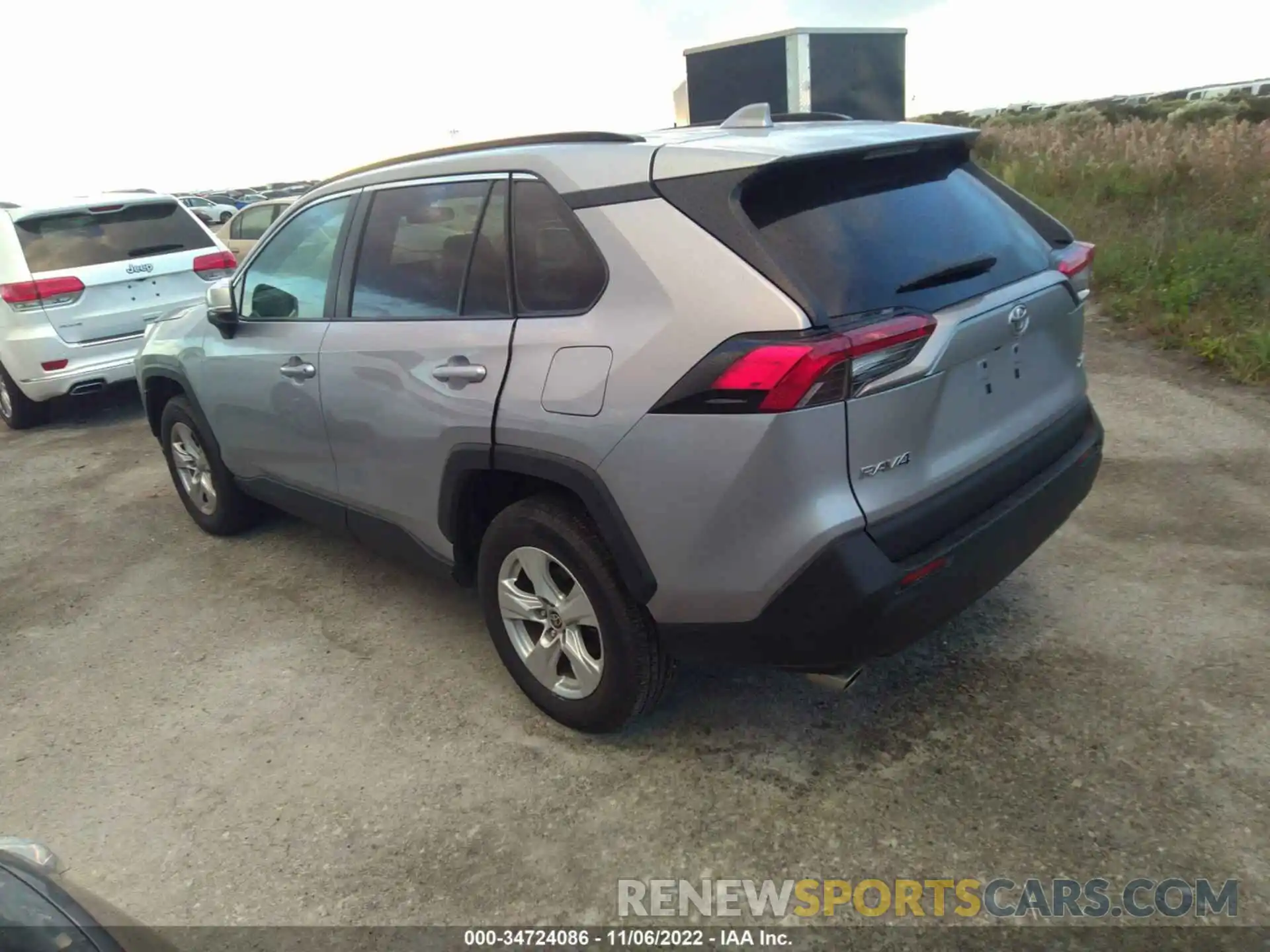 3 Photograph of a damaged car 2T3W1RFV8MC147636 TOYOTA RAV4 2021