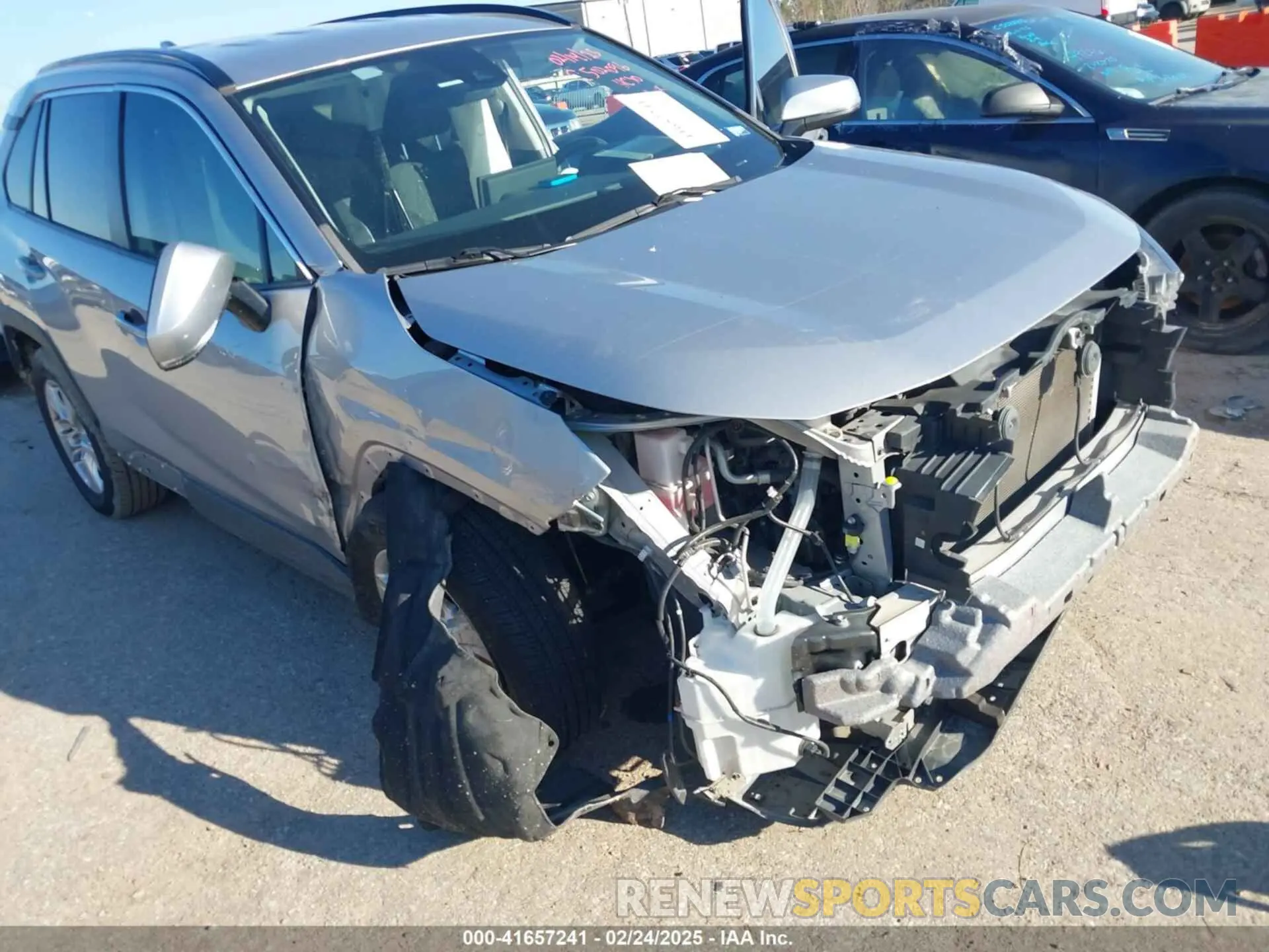 18 Photograph of a damaged car 2T3W1RFV8MC172584 TOYOTA RAV4 2021