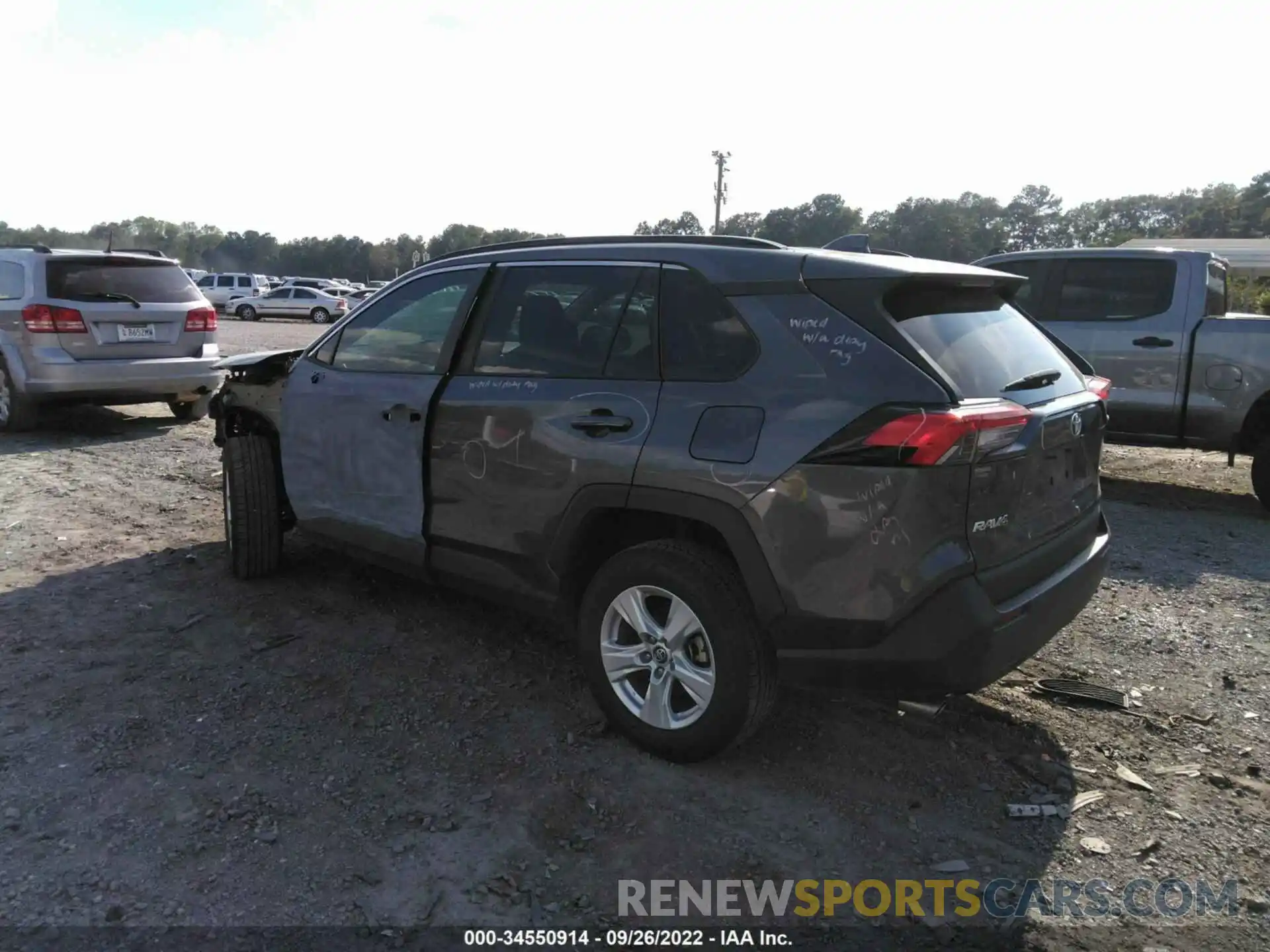 3 Photograph of a damaged car 2T3W1RFV8MW108818 TOYOTA RAV4 2021