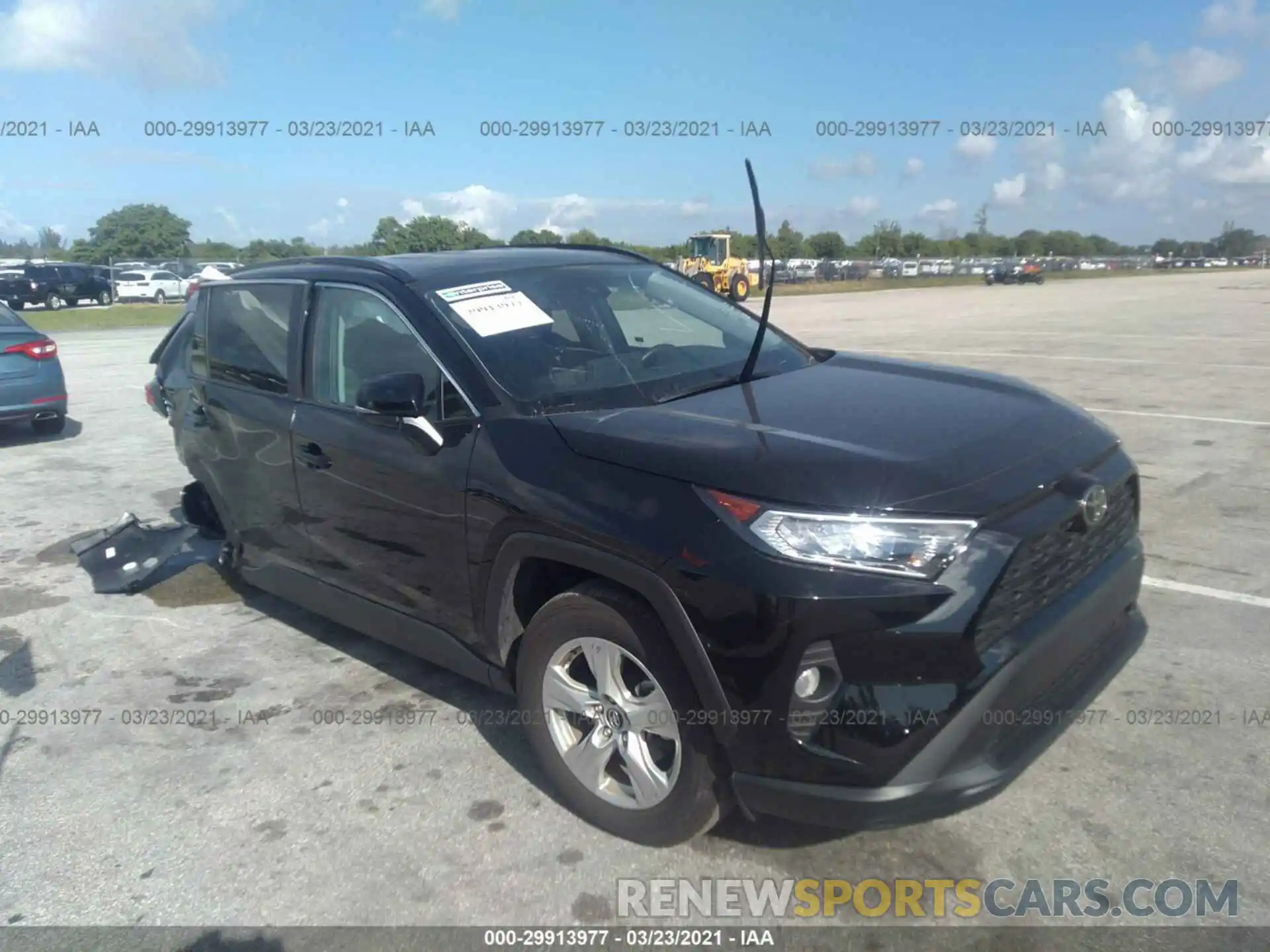 1 Photograph of a damaged car 2T3W1RFV8MW111346 TOYOTA RAV4 2021