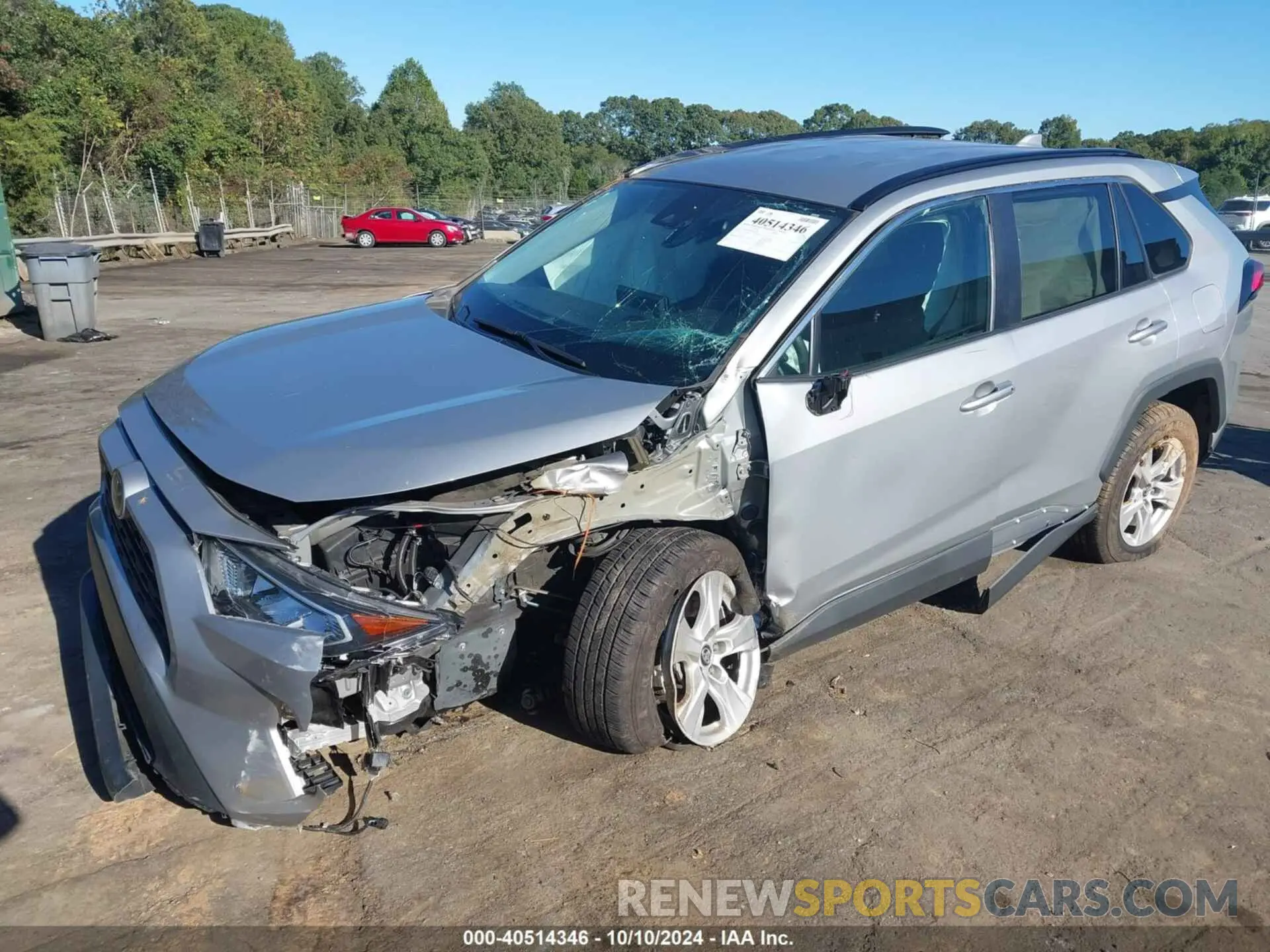 2 Photograph of a damaged car 2T3W1RFV8MW112626 TOYOTA RAV4 2021