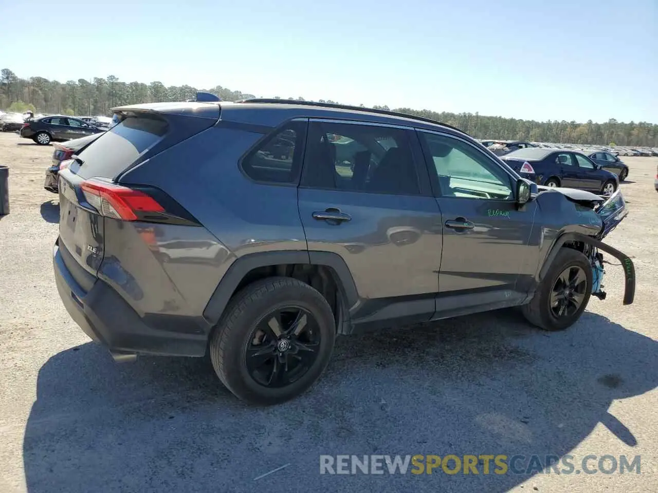 3 Photograph of a damaged car 2T3W1RFV8MW114182 TOYOTA RAV4 2021