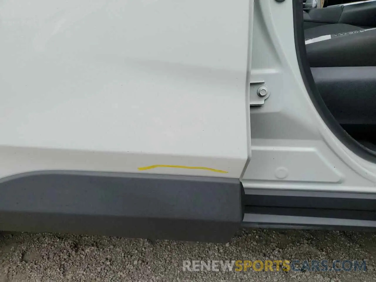 13 Photograph of a damaged car 2T3W1RFV8MW119110 TOYOTA RAV4 2021