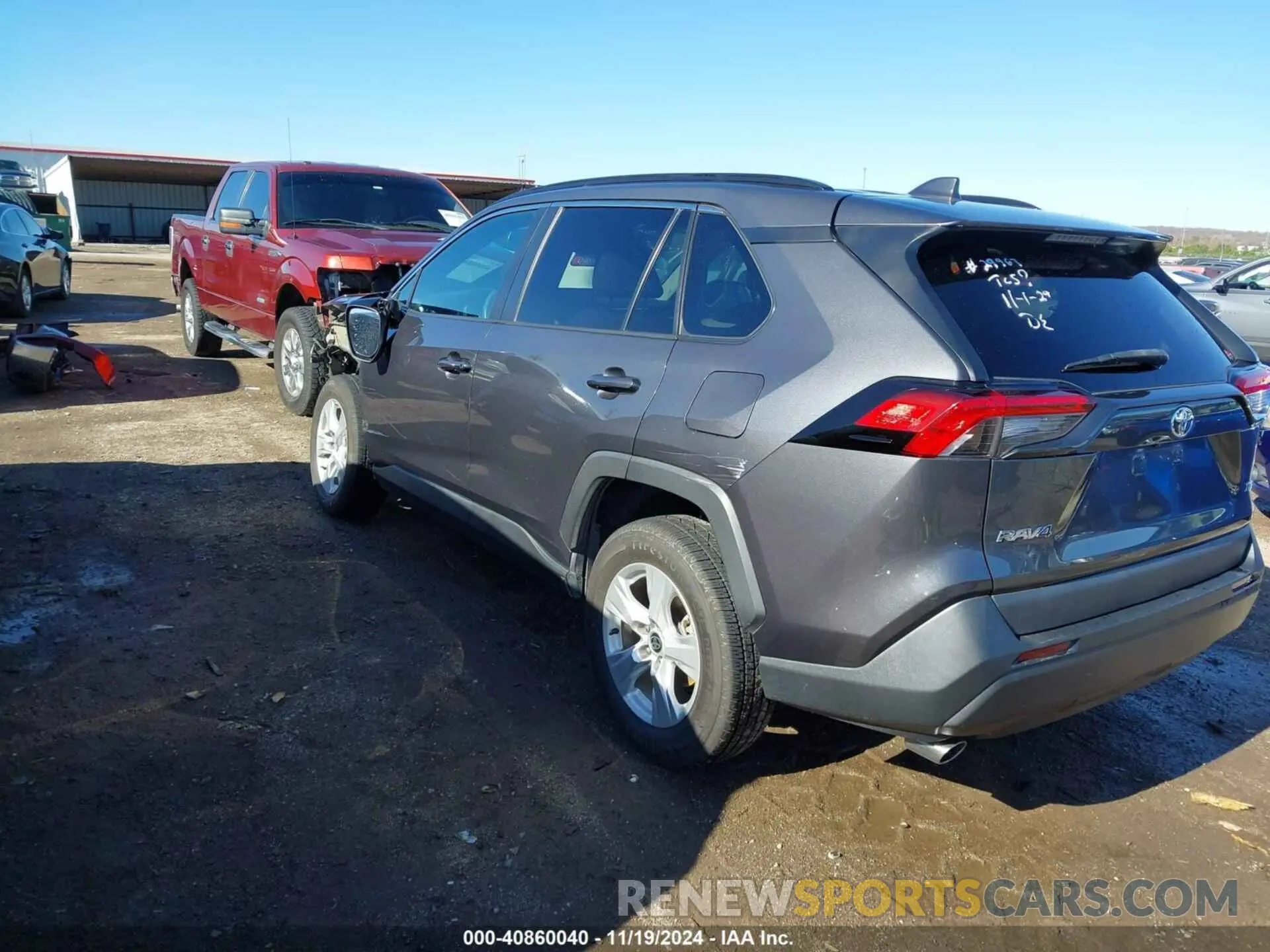 3 Photograph of a damaged car 2T3W1RFV8MW126686 TOYOTA RAV4 2021