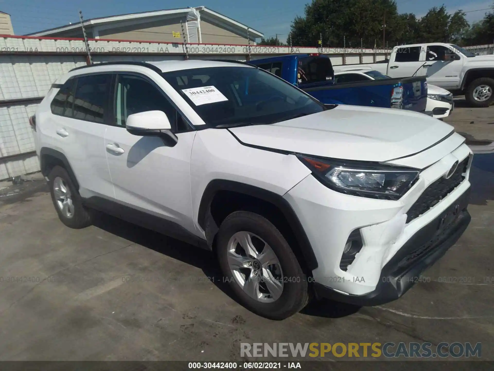 1 Photograph of a damaged car 2T3W1RFV8MW127756 TOYOTA RAV4 2021