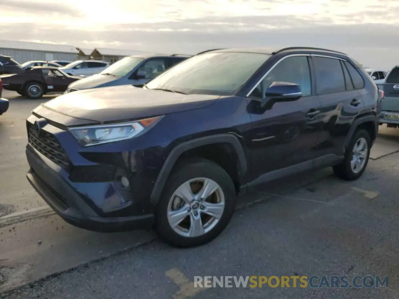 1 Photograph of a damaged car 2T3W1RFV8MW127854 TOYOTA RAV4 2021