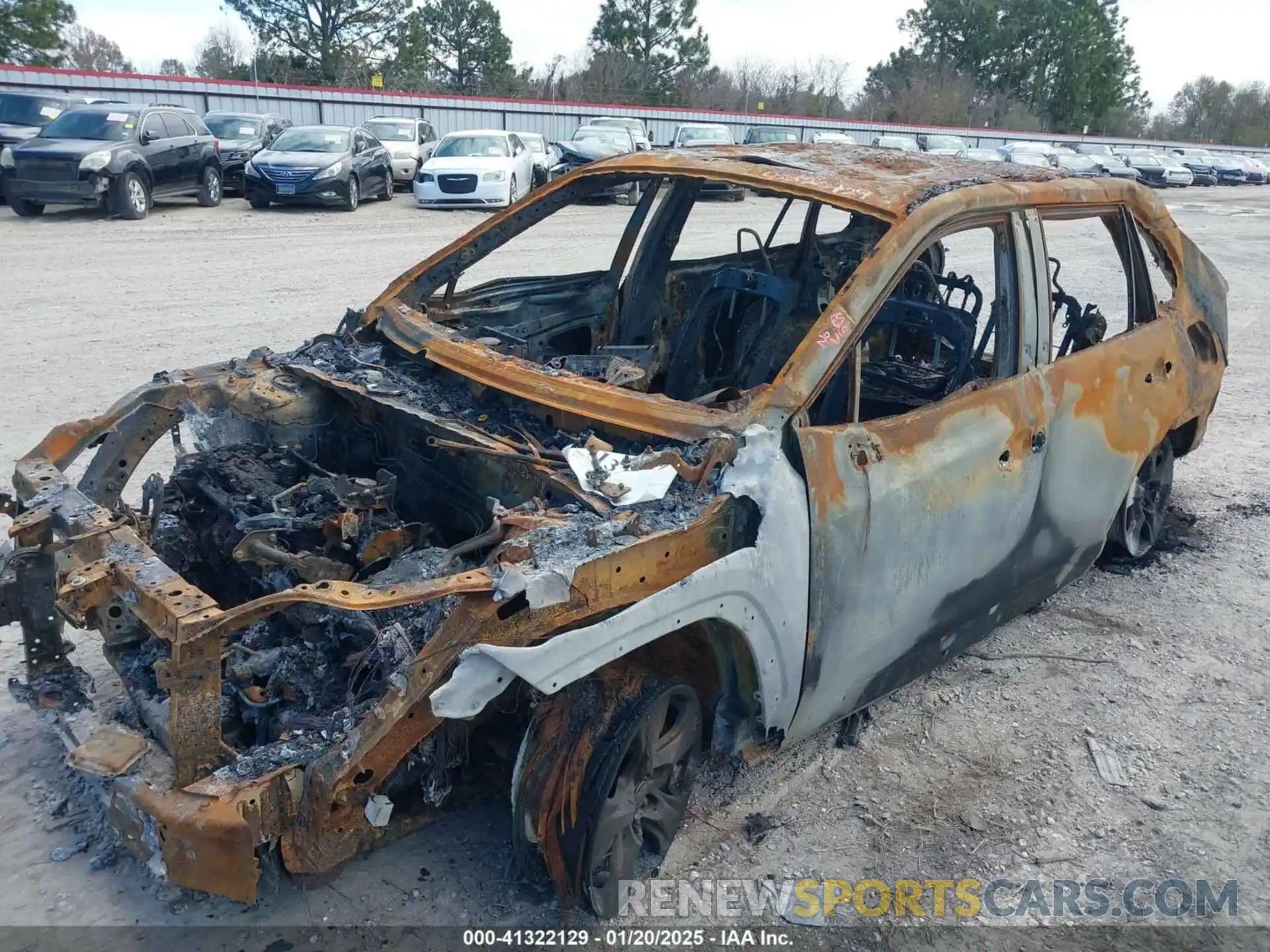 6 Photograph of a damaged car 2T3W1RFV8MW161793 TOYOTA RAV4 2021