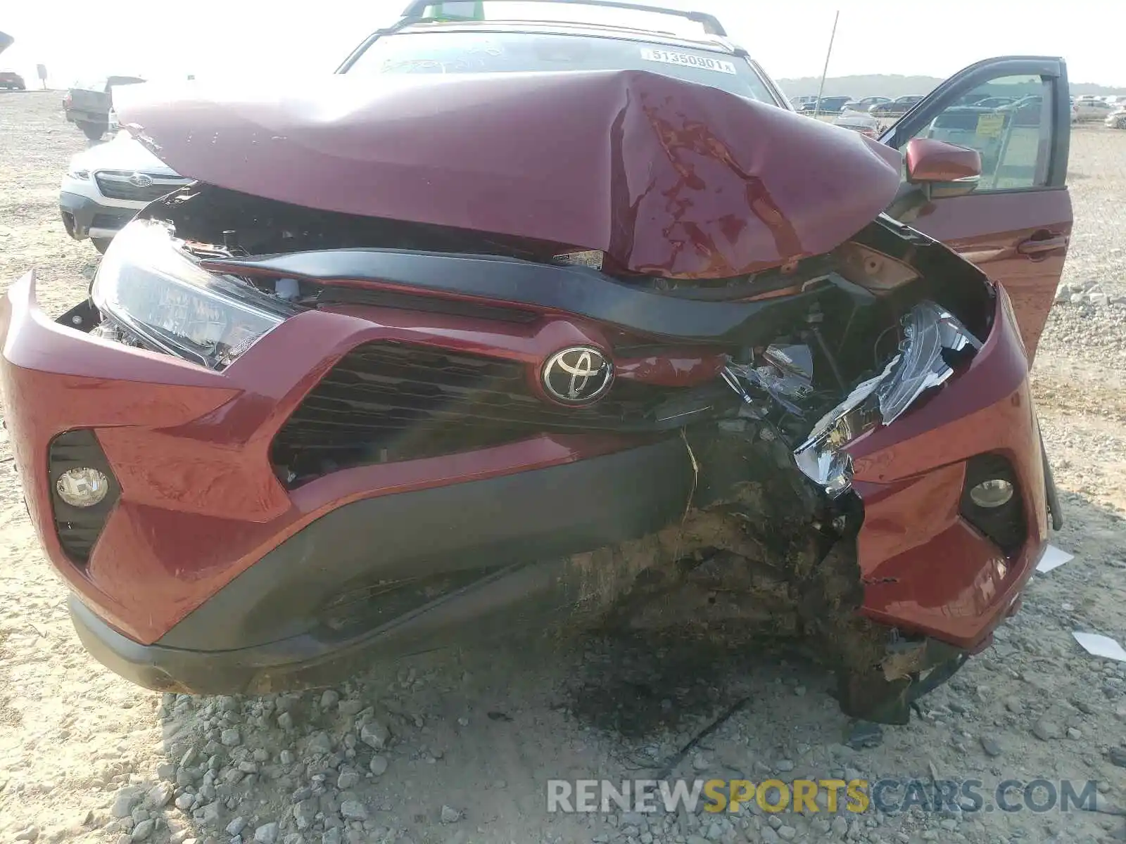 7 Photograph of a damaged car 2T3W1RFV8MW161843 TOYOTA RAV4 2021